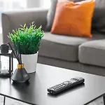 Stylish Two Bedroom Apartment - Birmingham City Centre - Central - Secure Parking - Excellent Location - 116Q